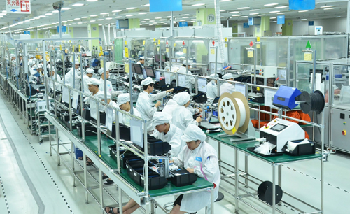 伟创力 用科技匠心打造智慧生活，以人文关怀温暖数字时代